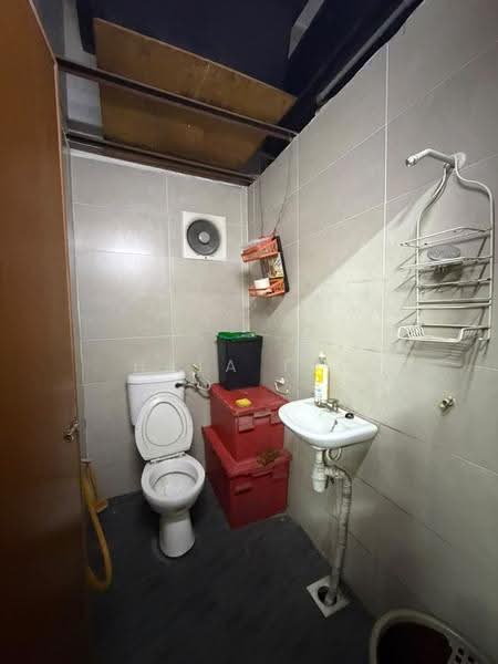 Kilang untuk Disewa di Taman Klang Jaya (Klang) - Hata Teo - Bathroom - PropertyGuru.com.my