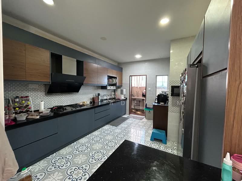 2-storey Terraced House for Sale in Alam Impian (Shah Alam) - Mohd Adryzam - Kitchen - PropertyGuru.com.my