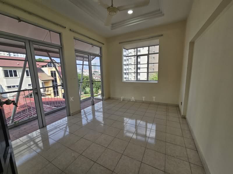Rumah Berkembar untuk Dijual di Jalan Klang Lama (Old Klang Road) (Kuala Lumpur) - Kent Fatt - Balcony - PropertyGuru.com.my