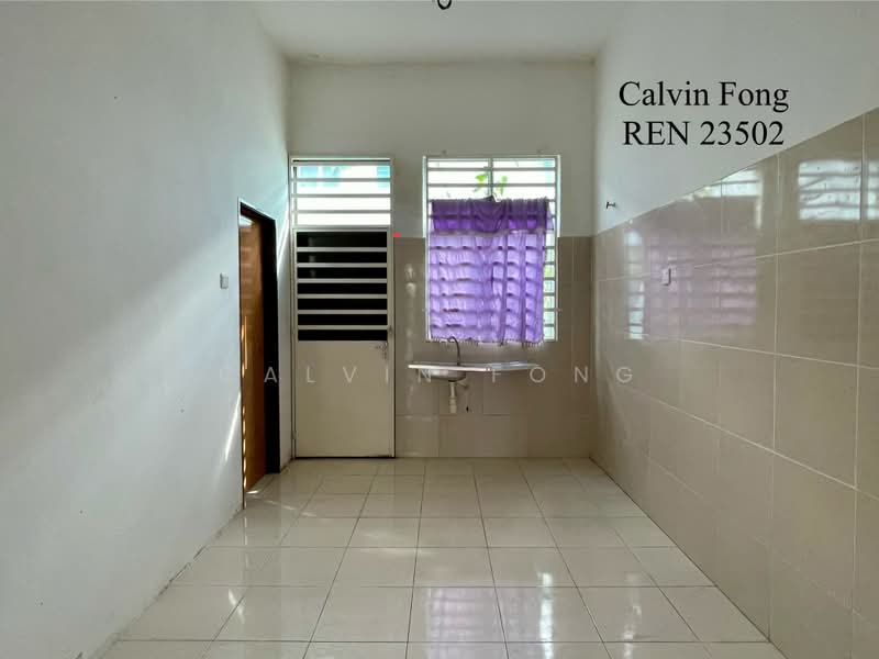 2-storey Terraced House for Sale in Bandar Mutiara (Sungai Petani) - Calvin Fong - Kitchen - PropertyGuru.com.my