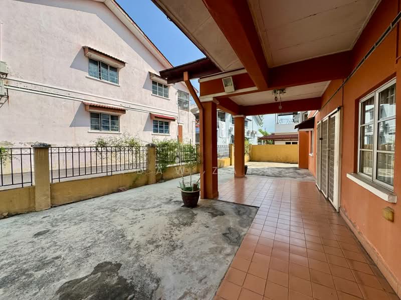 2-storey Terraced House for Sale in Seksyen U9 (Shah Alam) - Adaw Zain - Exterior - PropertyGuru.com.my