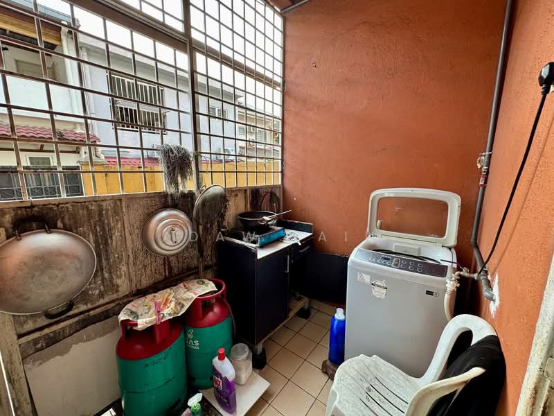 2-storey Terraced House for Sale in Seksyen U9 (Shah Alam) - Adaw Zain - Balcony - PropertyGuru.com.my