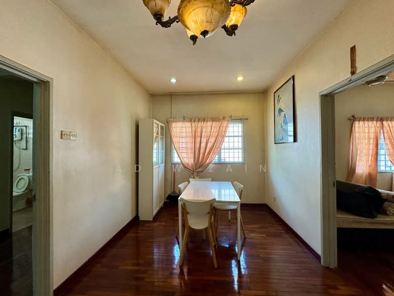 2-storey Terraced House for Sale in Seksyen U9 (Shah Alam) - Adaw Zain - Dining Room - PropertyGuru.com.my