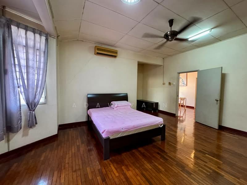 2-storey Terraced House for Sale in Seksyen U9 (Shah Alam) - Adaw Zain - Bedroom - PropertyGuru.com.my