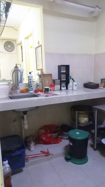 Pangsapuri untuk Dijual di PPR Desa Rejang - Max Low - Kitchen - PropertyGuru.com.my