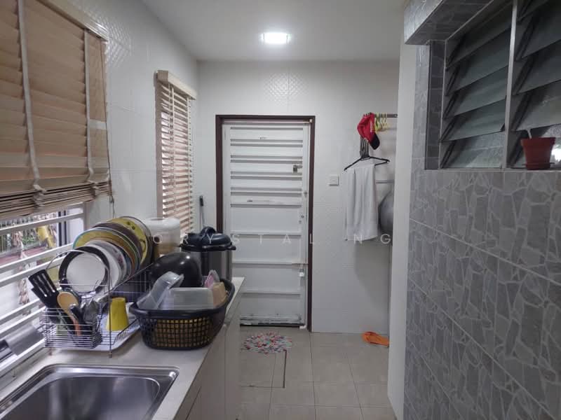 2-storey Terraced House for Sale in Sunway Kayangan (Shah Alam) - Crystal Ng - Kitchen - PropertyGuru.com.my