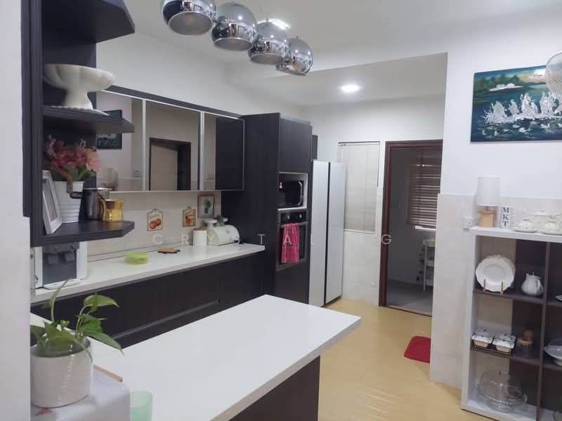 2-storey Terraced House for Sale in Sunway Kayangan (Shah Alam) - Crystal Ng - Kitchen - PropertyGuru.com.my