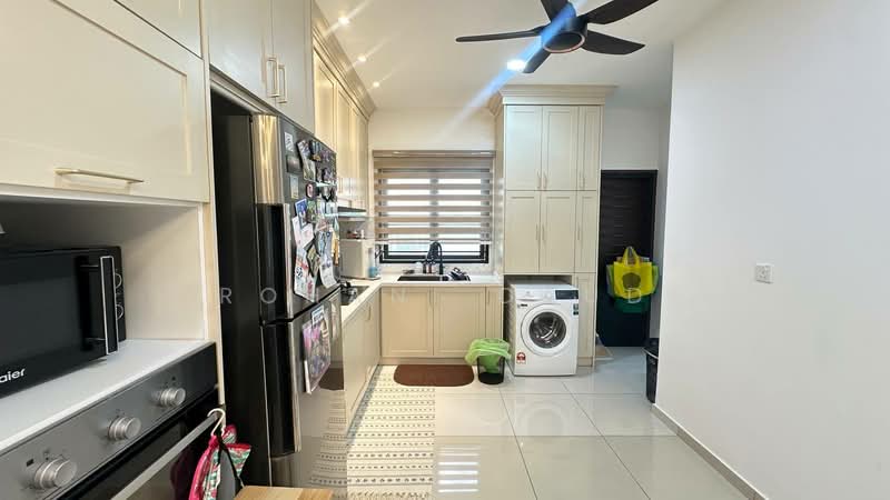 Rumah Teres 2 Tingkat untuk Dijual di Setia Ecohill (Semenyih) - Rohani Daud - Kitchen - PropertyGuru.com.my