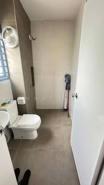 Rumah Teres 2 Tingkat untuk Dijual di Setia Ecohill (Semenyih) - Rohani Daud - Bathroom - PropertyGuru.com.my