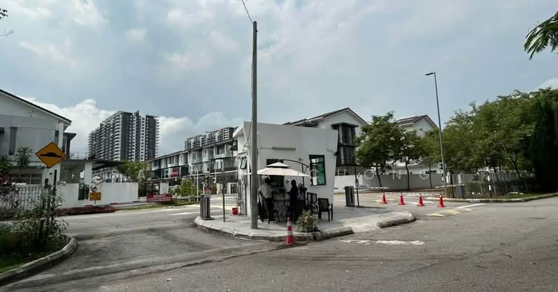 2-storey Terraced House for Sale in Taman Putra Prima (Puchong) - Sabrina Chong - Exterior - PropertyGuru.com.my