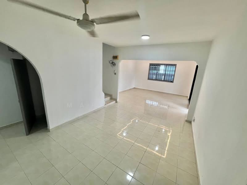 Rumah Teres 2 Tingkat untuk Dijual di Taman Damai Jaya (Skudai) - Marcus Tey - Living Room - PropertyGuru.com.my