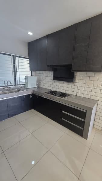 Kondominium untuk Dijual di Oasis 2 Residence - Chris Choo - Kitchen - PropertyGuru.com.my