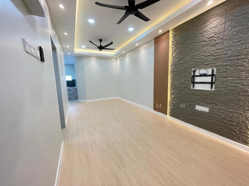 Rumah Teres 1-Tingkat untuk Dijual di Sikamat (Negeri Sembilan) - Azrul Othman - Living Room - PropertyGuru.com.my
