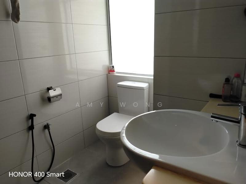 Condominium for Sale at 9 Bukit Utama Condominium - Amy Wong - Bathroom - PropertyGuru.com.my