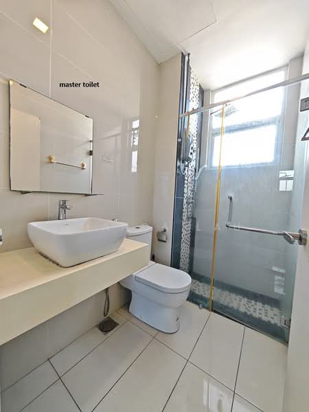 Service Residence for Sale at Skypod Residence - Amanda Lau - Bathroom - PropertyGuru.com.my