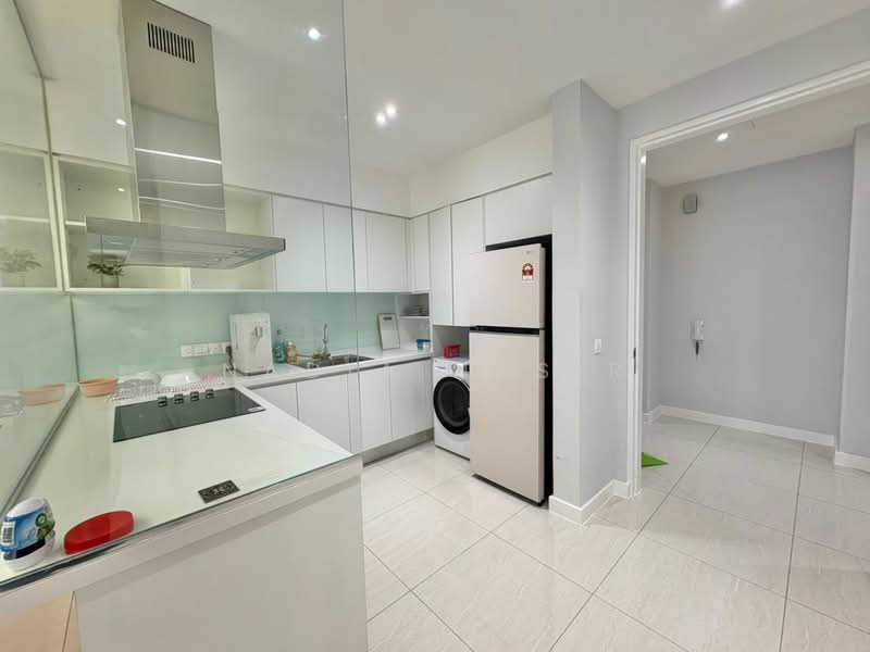 Servis Apartment untuk Disewa di The Sentral Suites - Nadia Nasir - Kitchen - PropertyGuru.com.my
