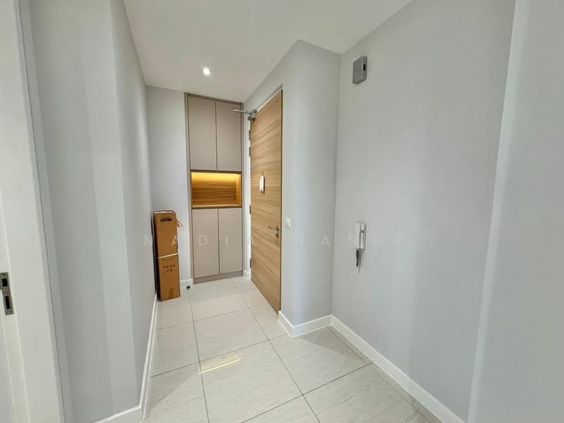 Servis Apartment untuk Disewa di The Sentral Suites - Nadia Nasir - Entrance - PropertyGuru.com.my