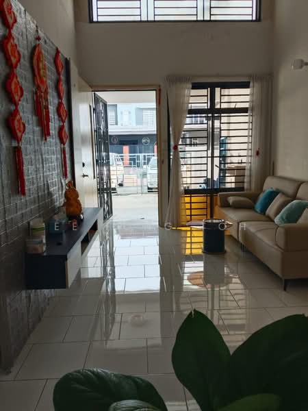 Rumah Teres 1 Tingkat untuk Dijual di Setia Eco Gardens (Gelang Patah) - Ee Fong Toh - Living Room - PropertyGuru.com.my