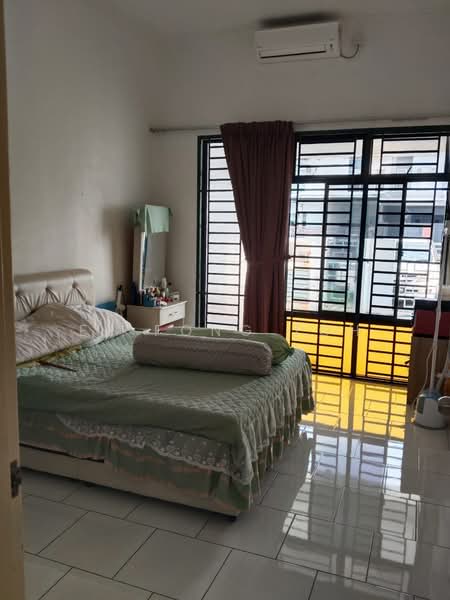 Rumah Teres 1 Tingkat untuk Dijual di Setia Eco Gardens (Gelang Patah) - Ee Fong Toh - Bedroom - PropertyGuru.com.my