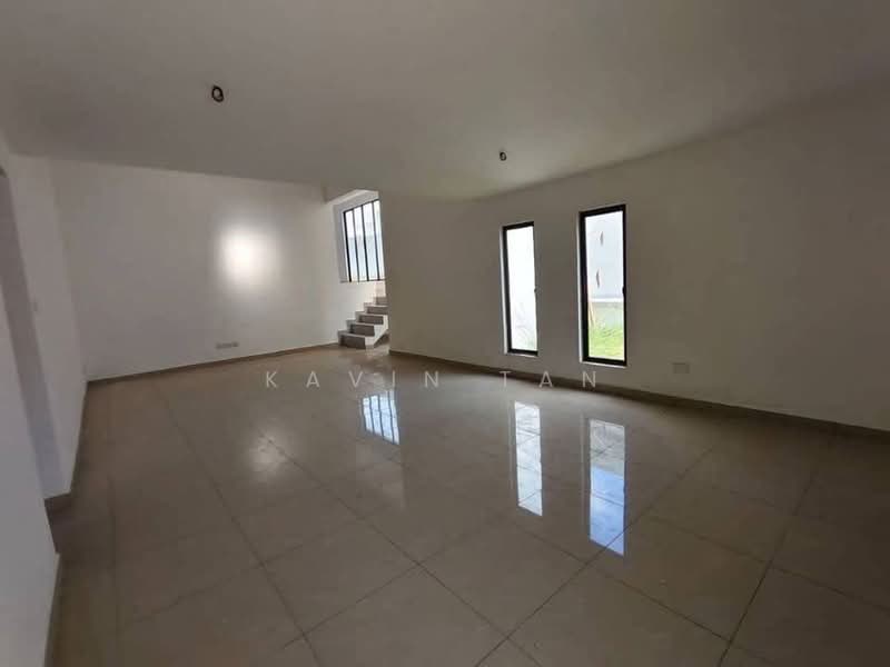 Semi-Detached House for Sale in Taman Nong Chik (Johor Bahru) - Kavin Tan - Living Room - PropertyGuru.com.my