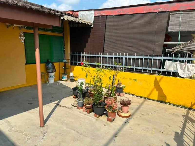 Rumah Teres 1 Tingkat untuk Dijual di Taman Marida (Senawang) - Marcus Yeow - Exterior - PropertyGuru.com.my