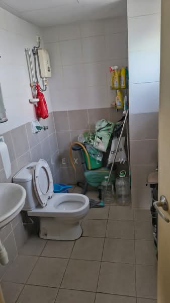 Kondominium untuk Dijual di Casa Desa - Alex Lew - Bathroom - PropertyGuru.com.my