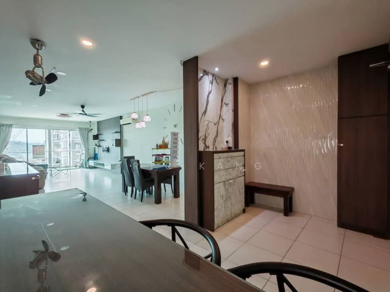 Kondominium untuk Dijual di Elit Heights @ Bayan City - Eric Kang - Living Room - PropertyGuru.com.my