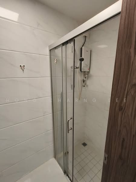 Pangsapuri untuk Disewa di Regalia Park @ Forest City - Hong Charng Lee - Bathroom - PropertyGuru.com.my