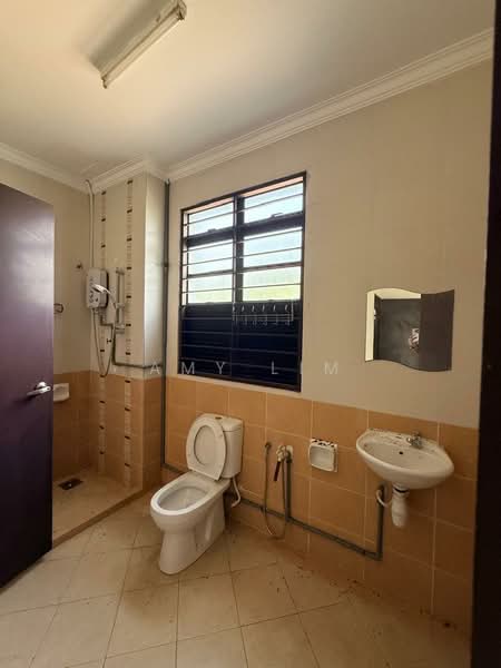 Rumah Teres 2.5 Tingkat untuk Disewa di Bandar Kinrara Seksyen 5 (Bandar Kinrara) - Amy Lim - Bathroom - PropertyGuru.com.my