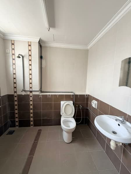 Rumah Teres 2.5 Tingkat untuk Disewa di Bandar Kinrara Seksyen 5 (Bandar Kinrara) - Amy Lim - Bathroom - PropertyGuru.com.my