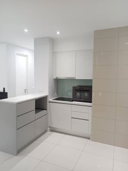 Servis Apartment untuk Disewa di The Sentral Suites - Nadia Nasir - Kitchen - PropertyGuru.com.my