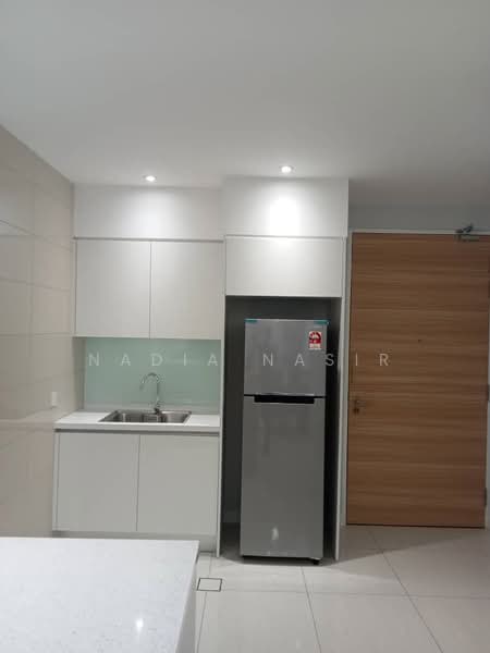 Servis Apartment untuk Disewa di The Sentral Suites - Nadia Nasir - Kitchen - PropertyGuru.com.my