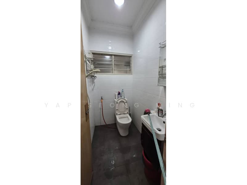 Rumah Teres 2 Tingkat untuk Dijual di Sungai Buloh (Selangor) - Yap Seong Ming - Bathroom - PropertyGuru.com.my