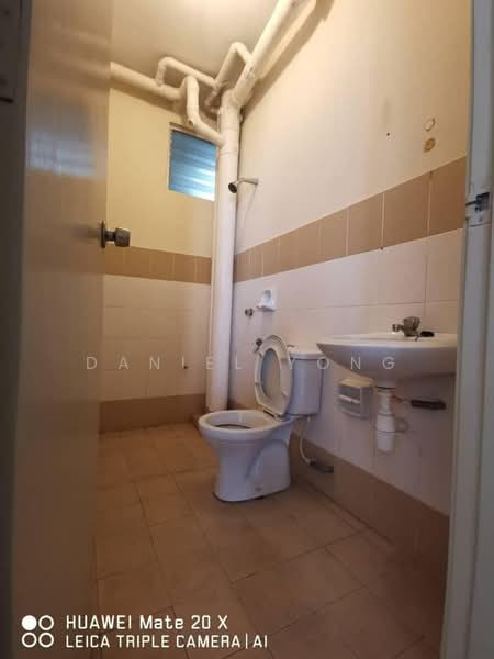 Apartment for Sale at Kipark Apartment - Daniel Yong - Bathroom - PropertyGuru.com.my