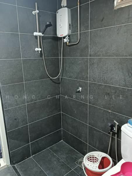 Servis Apartment untuk Disewa di Midas @ Seri Alam - Hong Charng Lee - Bathroom - PropertyGuru.com.my