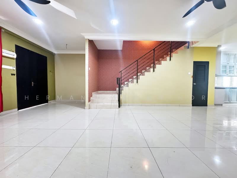 Rumah Teres 2-Tingkat untuk Dijual di Kajang (Selangor) - Herman Sazwan Nor Rahim - Living Room - PropertyGuru.com.my