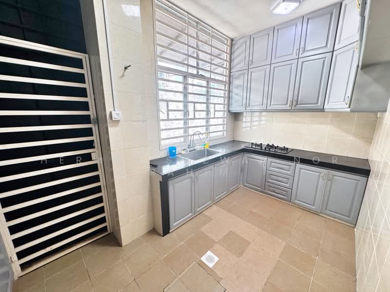 Rumah Teres 2-Tingkat untuk Dijual di Kajang (Selangor) - Herman Sazwan Nor Rahim - Wet Kitchen - PropertyGuru.com.my