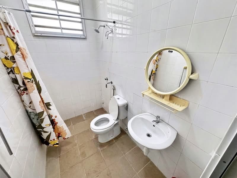 Rumah Teres 2-Tingkat untuk Dijual di Kajang (Selangor) - Herman Sazwan Nor Rahim - Bathroom - PropertyGuru.com.my