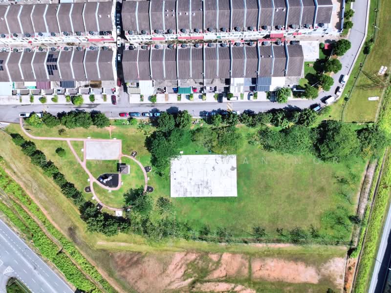 Rumah Teres 2-Tingkat untuk Dijual di Kajang (Selangor) - Herman Sazwan Nor Rahim - Drone - PropertyGuru.com.my