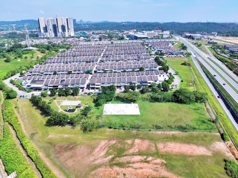 Rumah Teres 2-Tingkat untuk Dijual di Kajang (Selangor) - Herman Sazwan Nor Rahim - Drone - PropertyGuru.com.my