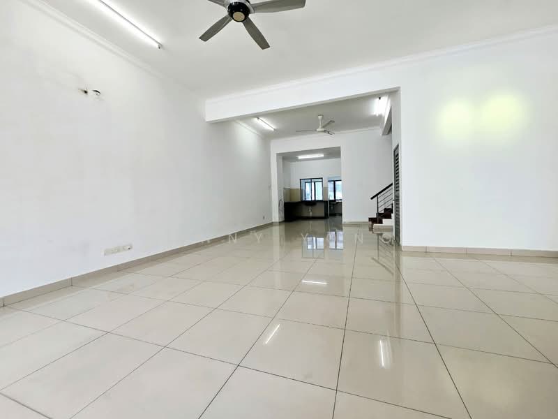 Rumah Teres 2.5 Tingkat untuk Dijual di Bandar Puteri Puchong (Puchong) - SUNNY YONG - Living Room - PropertyGuru.com.my