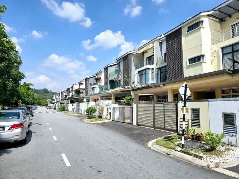 Rumah Teres 2.5 Tingkat untuk Dijual di Bandar Puteri Puchong (Puchong) - SUNNY YONG - Exterior - PropertyGuru.com.my