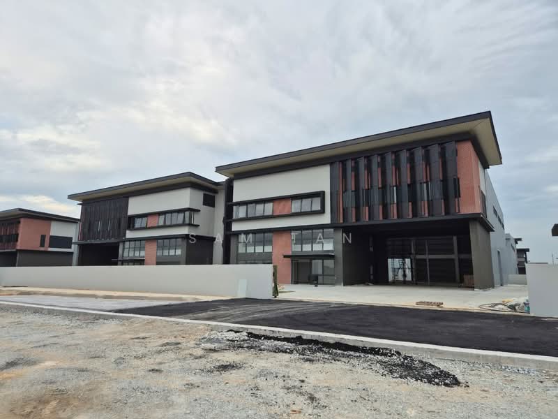 Factory for Rent in Sungai Buloh (Selangor) - Sam Tan - Exterior - PropertyGuru.com.my