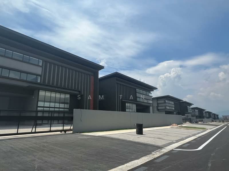 Factory for Rent in Sungai Buloh (Selangor) - Sam Tan - Exterior - PropertyGuru.com.my