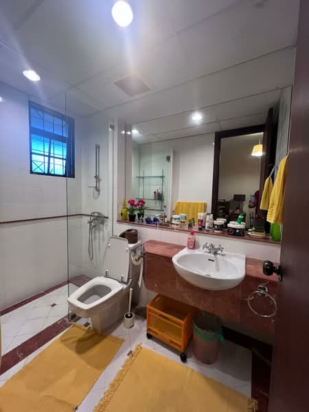 Kondominium untuk Dijual di Kampung Warisan - BS Lee - Bathroom - PropertyGuru.com.my