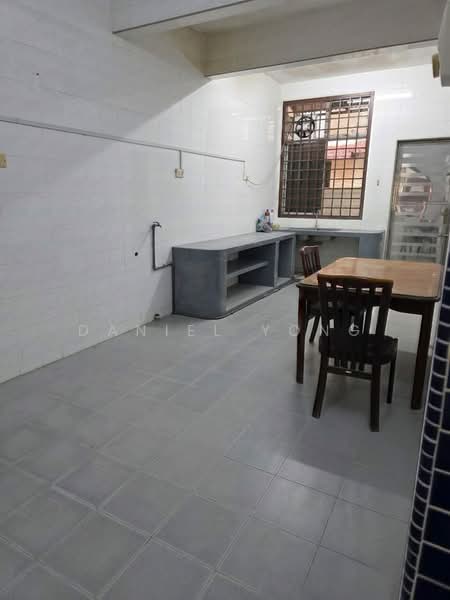 Rumah Teres 2 Tingkat untuk Dijual di Skudai (Johor) - Daniel Yong - Kitchen - PropertyGuru.com.my