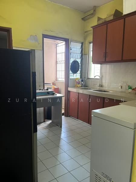 Servis Apartment untuk Disewa di Brunsfield Riverview - Zuraina Rajudin - Kitchen - PropertyGuru.com.my