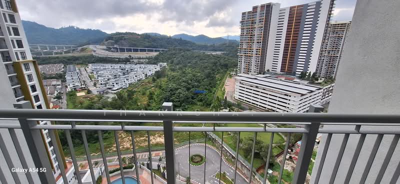 Kondominium untuk Disewa di Topaz Residence - Tharrsha. T - Balcony - PropertyGuru.com.my