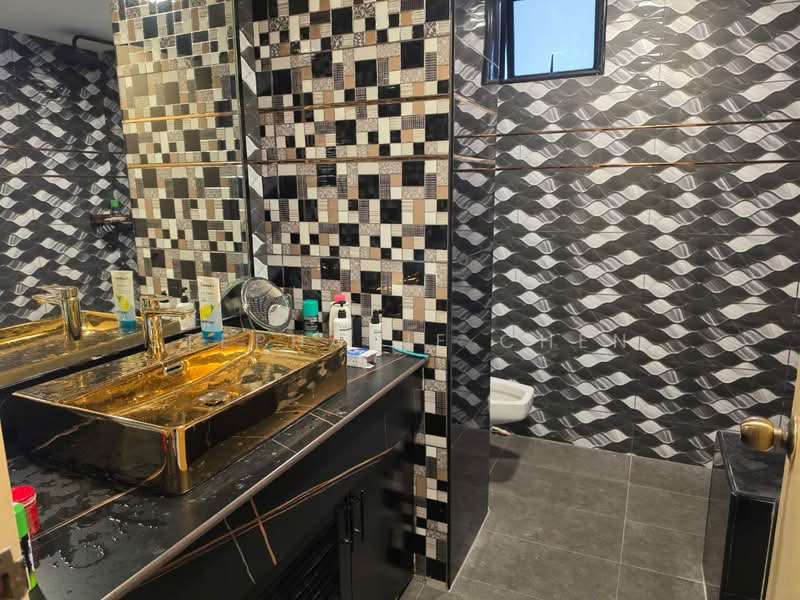 Kondominium untuk Disewa di Kiaramas Sutera - Stephanie Chen - Bathroom - PropertyGuru.com.my