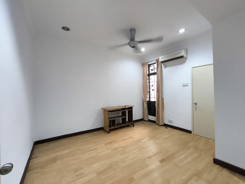2-storey Terraced House for Sale in Bandar Kinrara Seksyen 6 (Bandar Kinrara) - Leon Lee - Interior - PropertyGuru.com.my